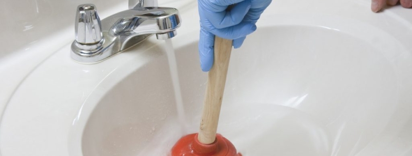 Pompa de desfundat 1024x676.jpg.pagespeed.ce . n6Al5Nb44 1024x676 1